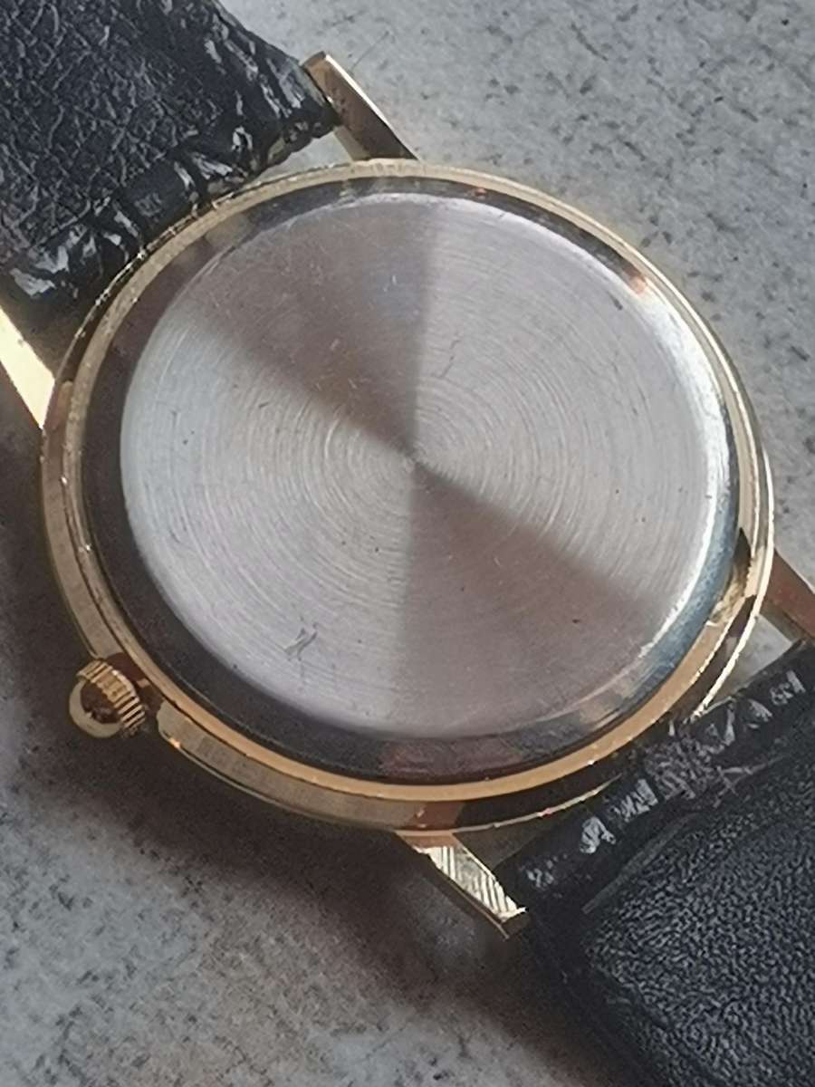 MENS CHARLES DELON GOLD PLATED WATCH IN EXCELLENT WORKING CONDITION