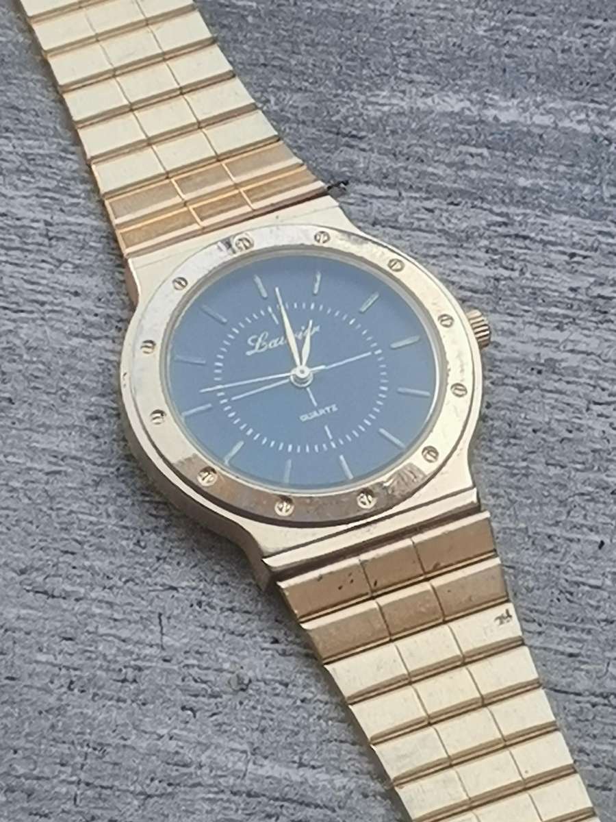 MENS VINTAGE LAURIER GOLD PLATED WATCH IN EXCELLENT WORKING CONDITION