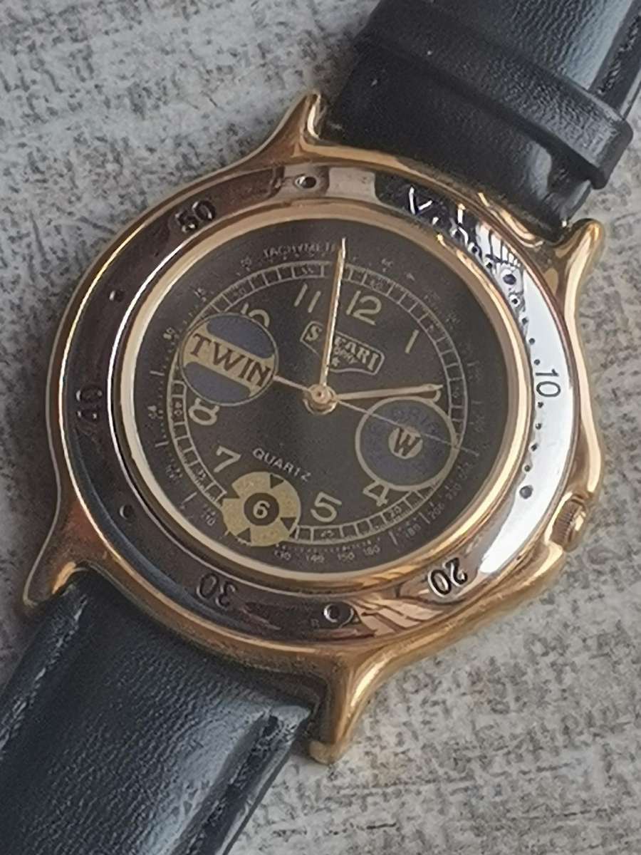 MENS VINTAGE SAFARI TROPHY WATCH IN EXCELLENT WORKING CONDITION