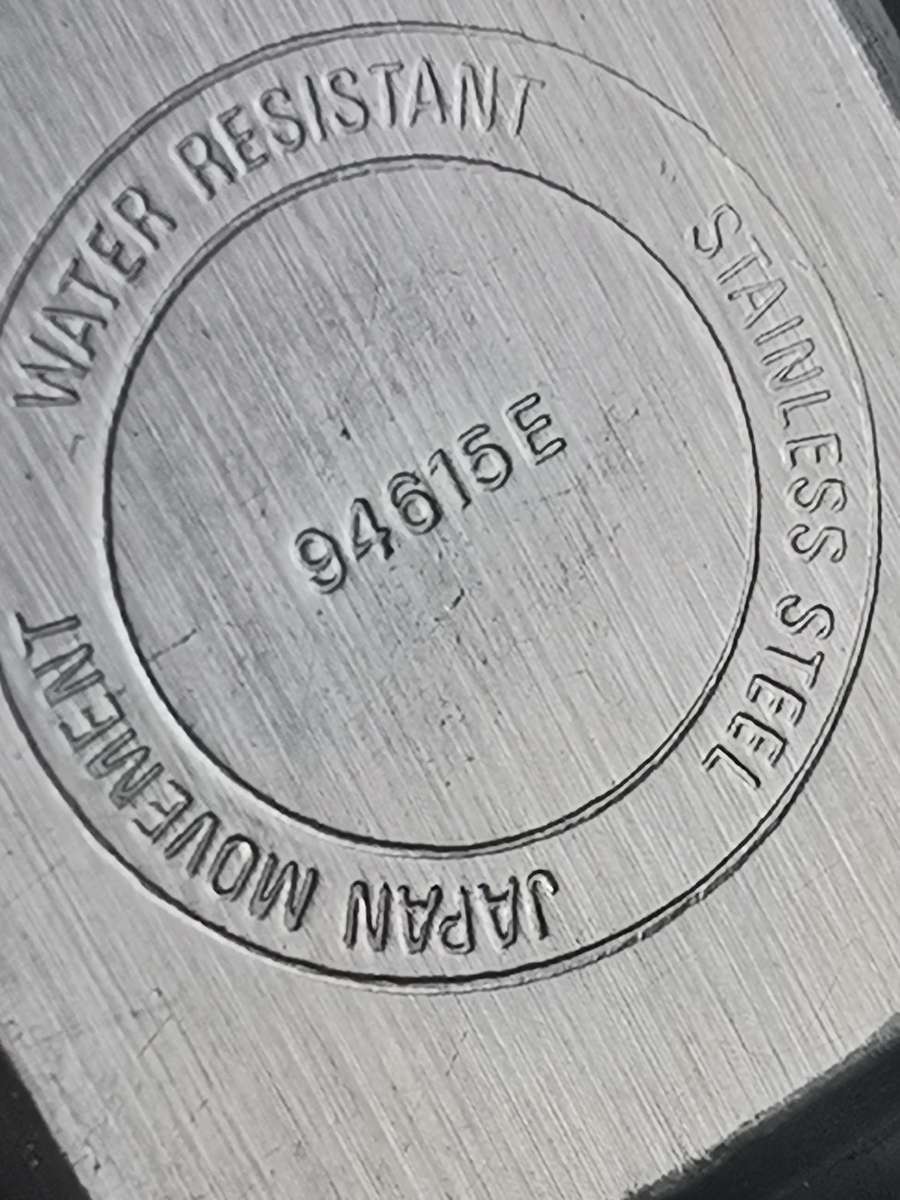 LADIES LAURIER ALL BLACK STEEL WATCH IN EXCELLENT WORKING CONDITION