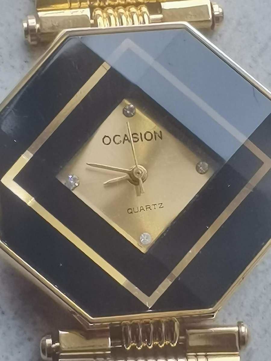 STUNNING LADIES OCCASION 18K GOLD PLATED WATCH IN EXCELLENT WORKING CONDITION