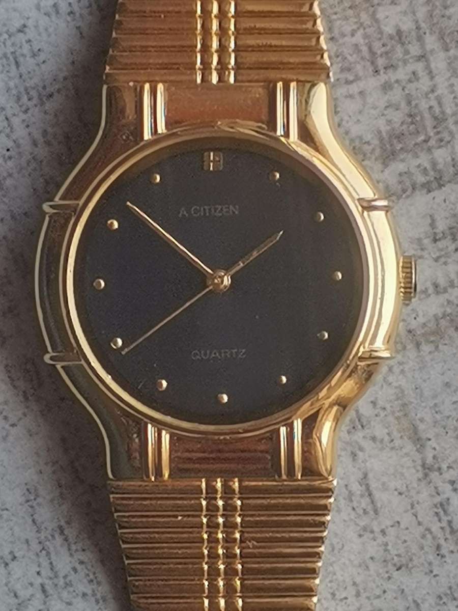 MENS VINTAGE ACITIZEN GOLD WATCH IN EXCELLENT WORKING CONDITION