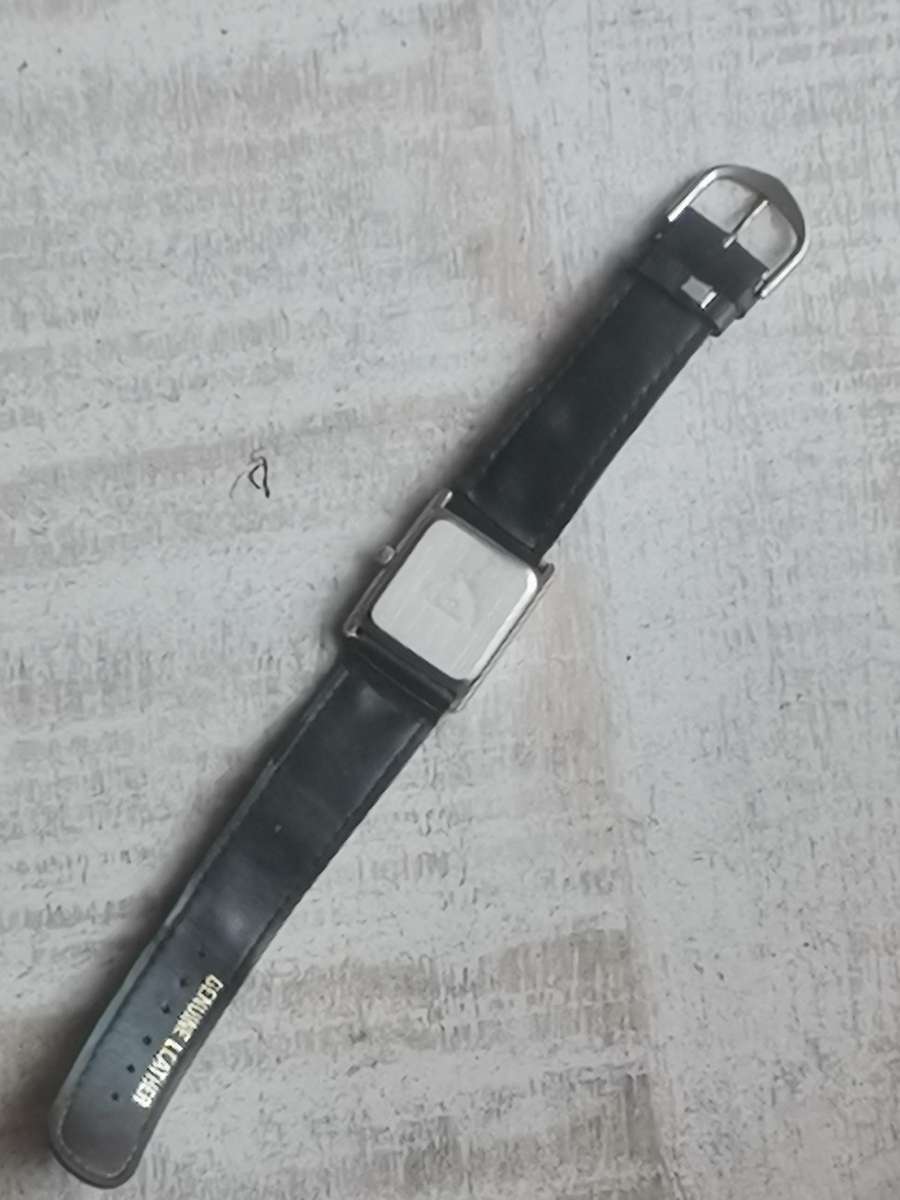 LADIES FLORENCE COLOURFUL WATCH IN EXCELLENT WORKING CONDITION