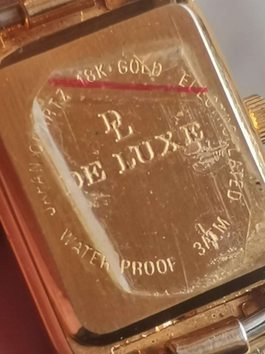 LADIES DE LUXE 18K GOLD PLATED WATCH IN EXCELLENT WORKING CONDITION