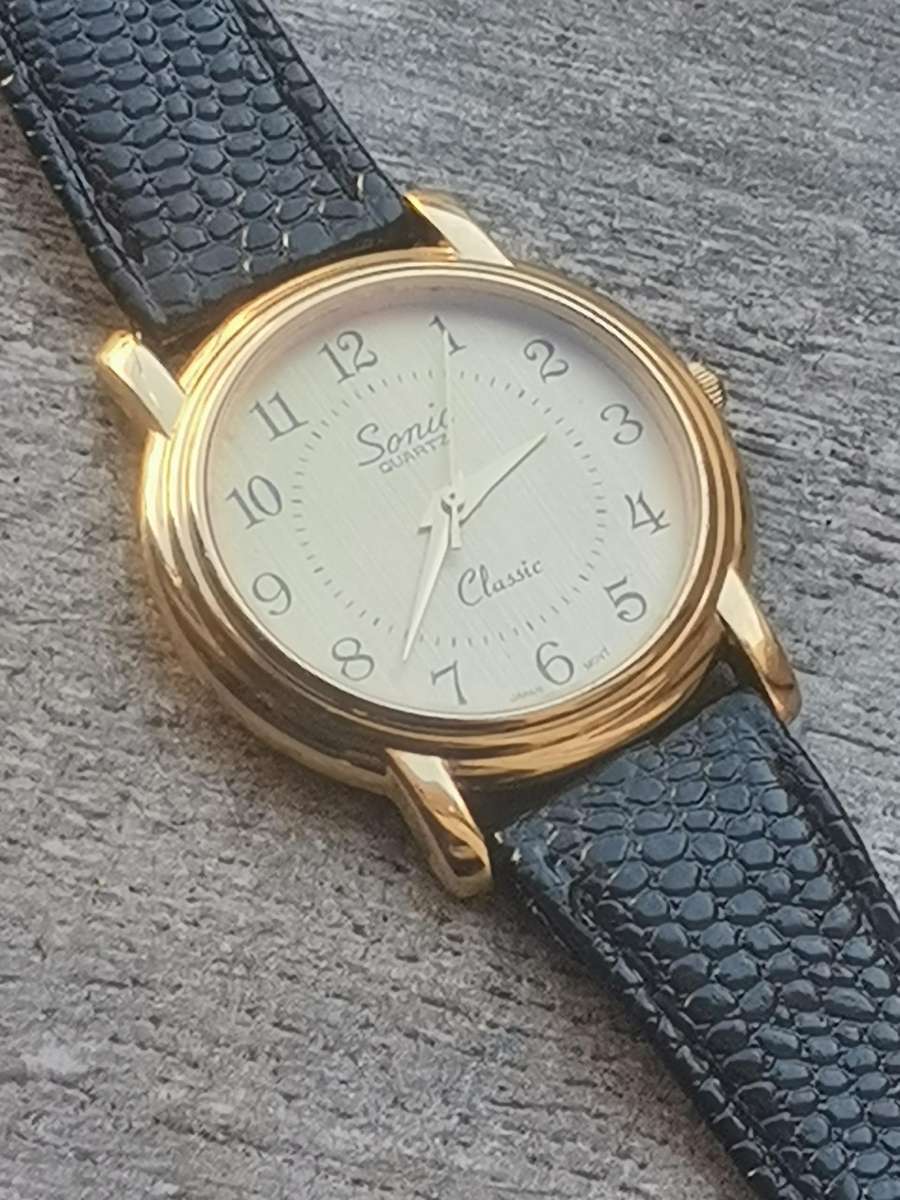 MENS VINTAGE SONIC GOLD PLATED WATCH IN EXCELLENT WORKING CONDITION