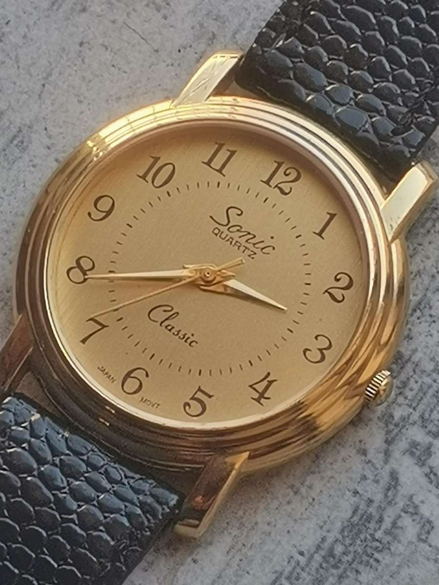 MENS VINTAGE SONIC GOLD PLATED WATCH IN EXCELLENT WORKING CONDITION