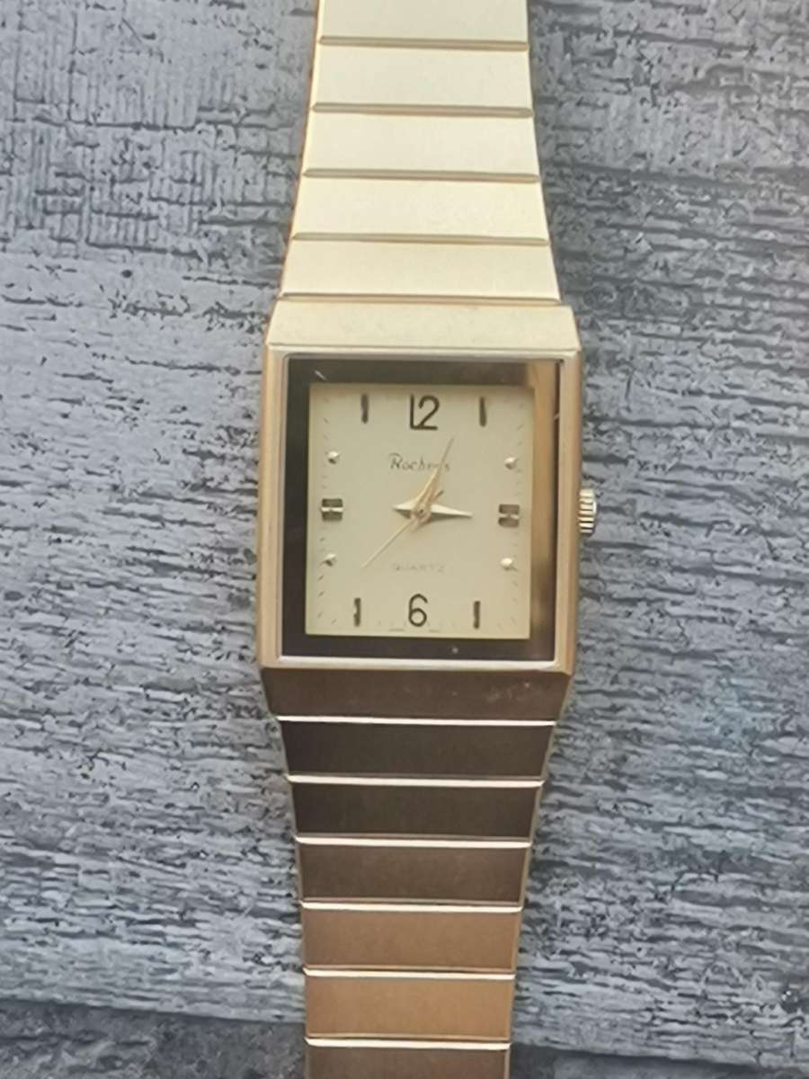 ELEGANT LADIES ROCHEES GOLD WATCH IN EXCELLENT WORKING CONDITION