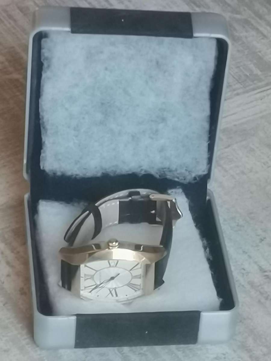 Pierre Cardin gold watch