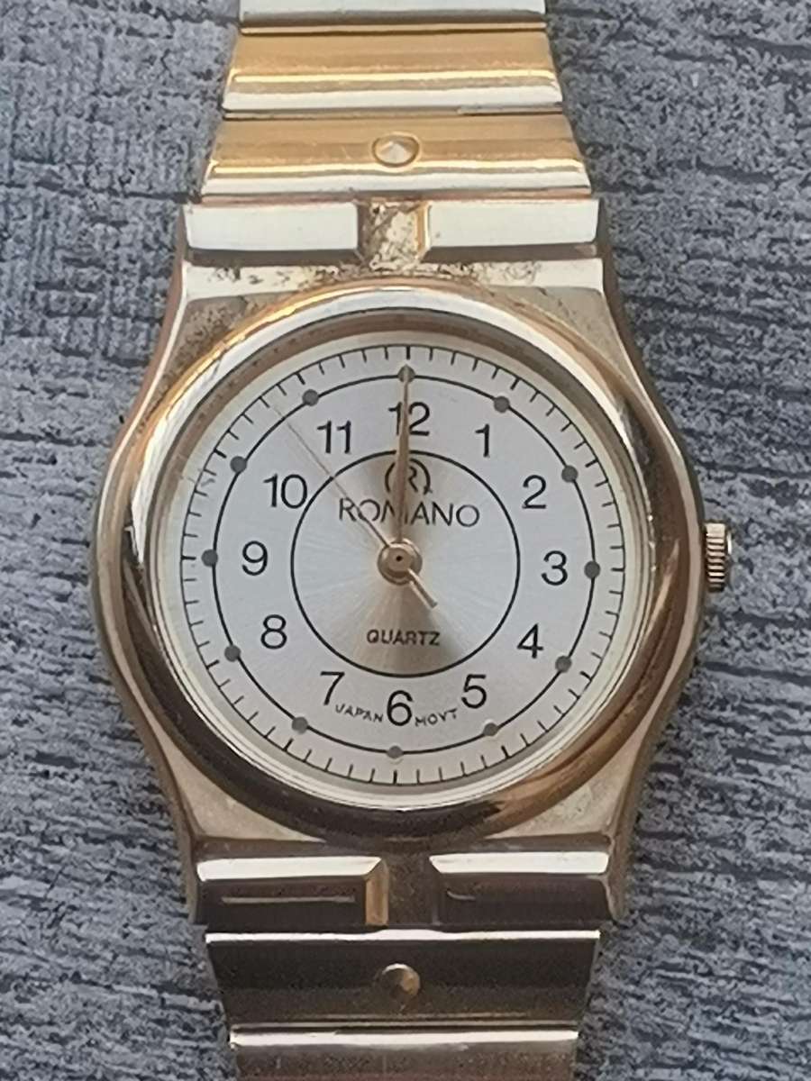 MENS VINTAGE ROMANO GOLD PLATED WATCH IN EXCELLENT WORKING CONDITION