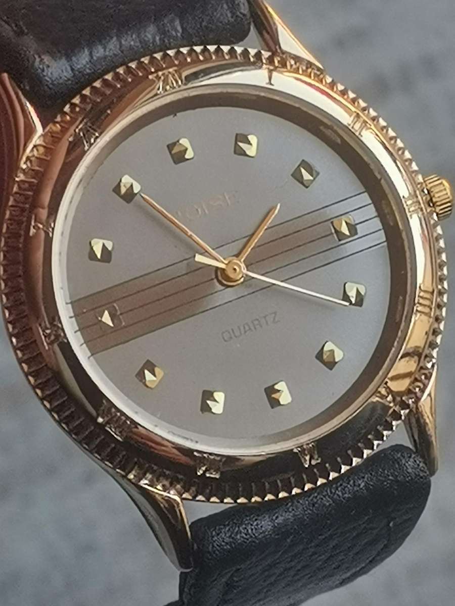 MENS GOLD PLATED POISE WATCH IN EXCELLENT WORKING CONDITION