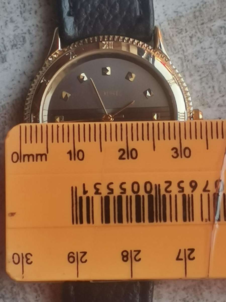 MENS GOLD PLATED POISE WATCH IN EXCELLENT WORKING CONDITION