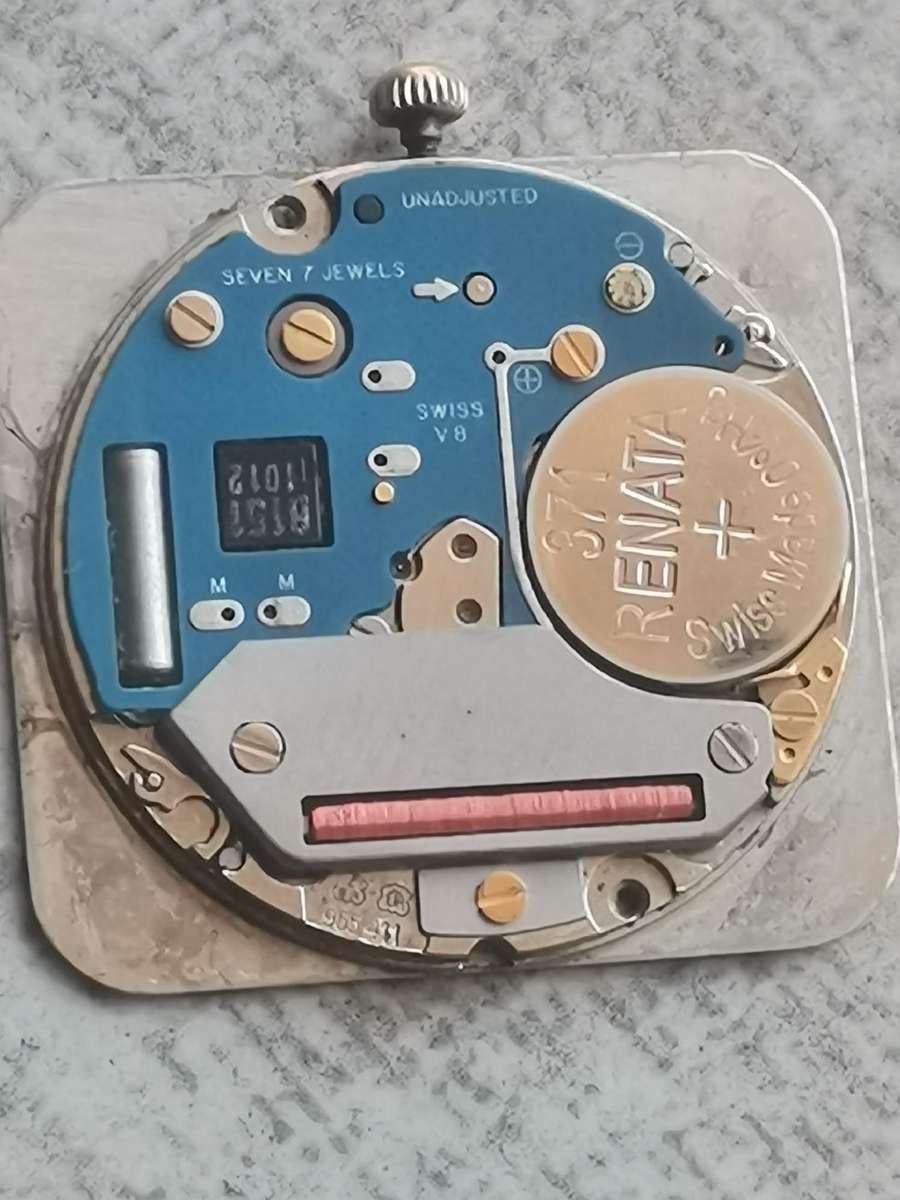 MENS RAYMOND WEIL SWISS WATCH FOR SPARES OR REPAIRS - UNTESTED