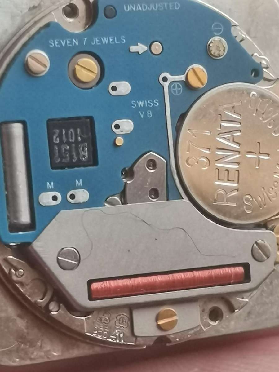 MENS RAYMOND WEIL SWISS WATCH FOR SPARES OR REPAIRS - UNTESTED