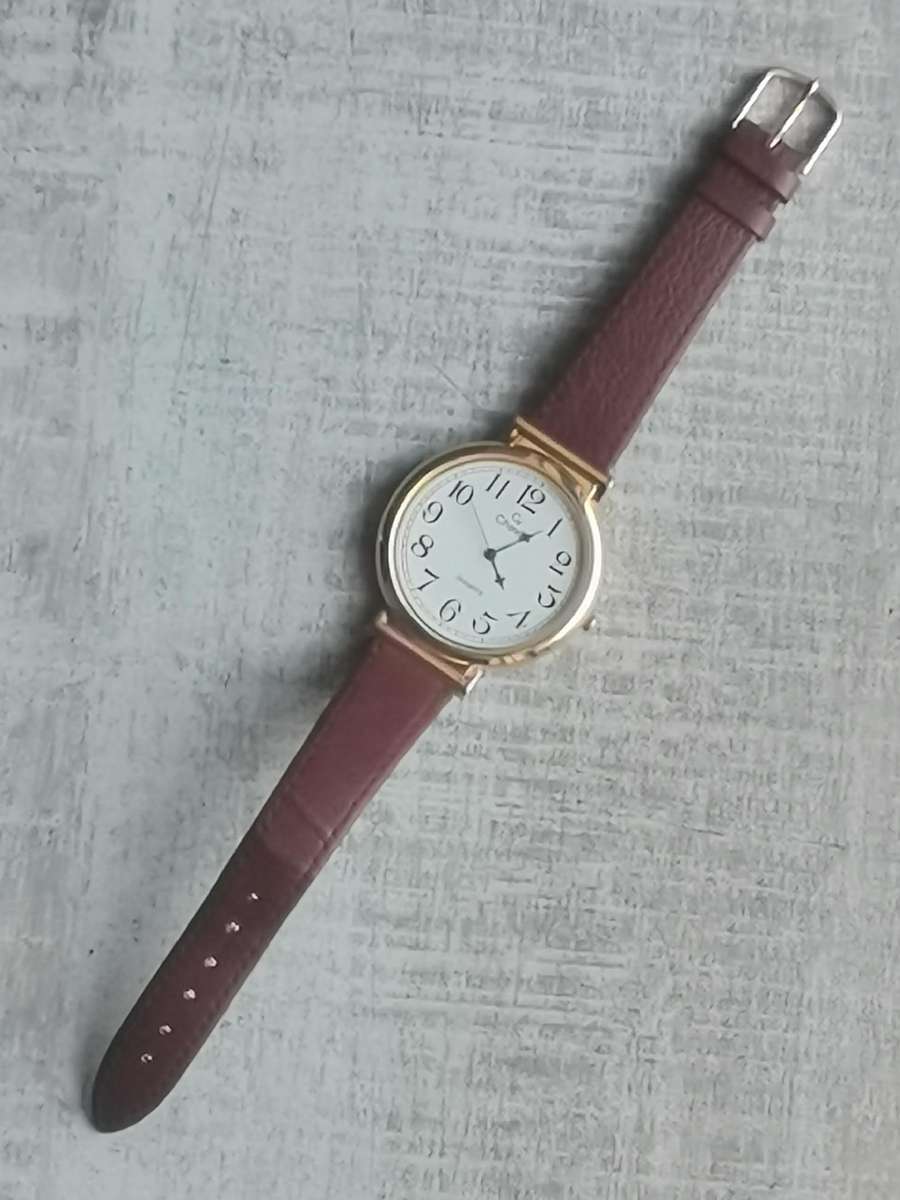 LADIES CHEVAL WATCH WITH HUGE 42MM DIAL IN EXCELLENT WORKING CONDITION