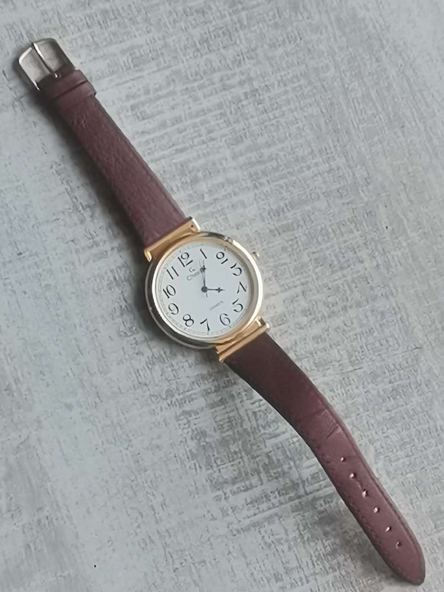 LADIES CHEVAL WATCH WITH HUGE 42MM DIAL IN EXCELLENT WORKING CONDITION