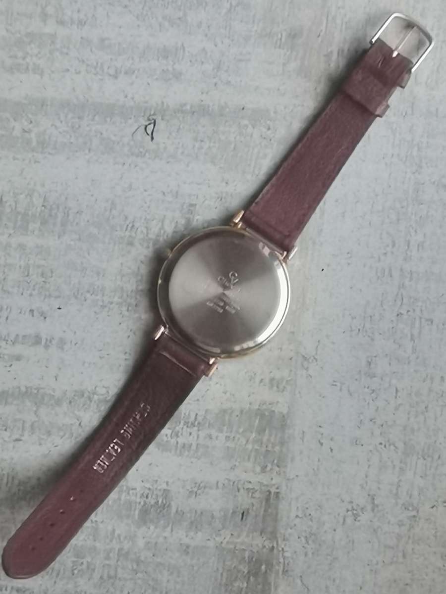 LADIES CHEVAL WATCH WITH HUGE 42MM DIAL IN EXCELLENT WORKING CONDITION