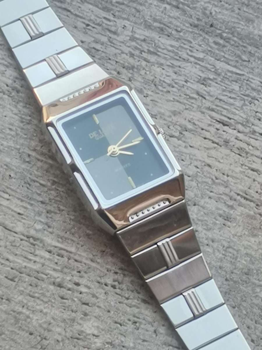 LADIES DE LUXE WATCH IN EXCELLENT WORKING CONDITION