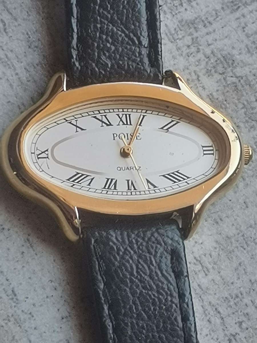 ELEGANT AND STYLISH LADIES POISE WATCH IN EXCELLENT WORKING CONDITION