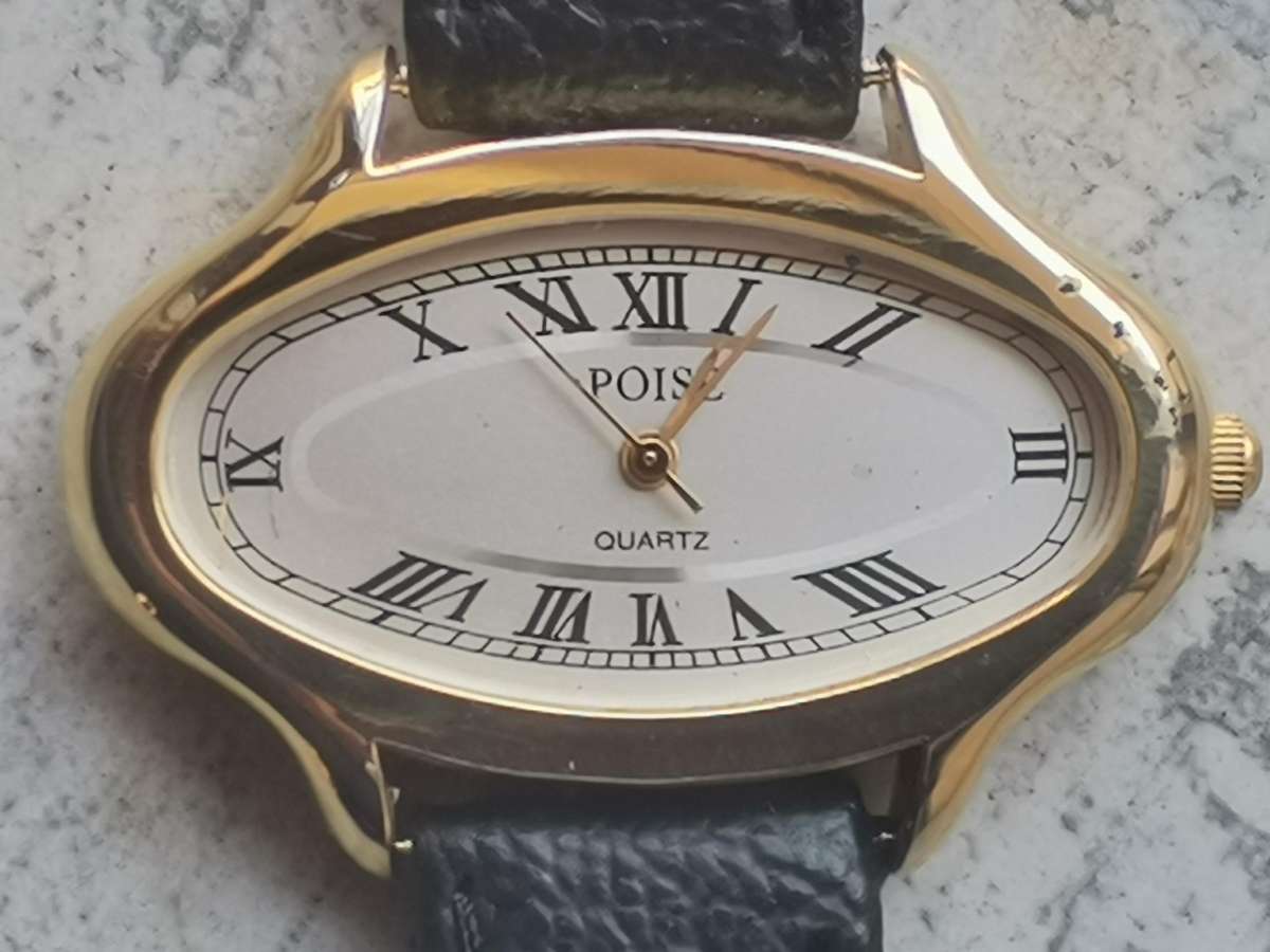 ELEGANT AND STYLISH LADIES POISE WATCH IN EXCELLENT WORKING CONDITION