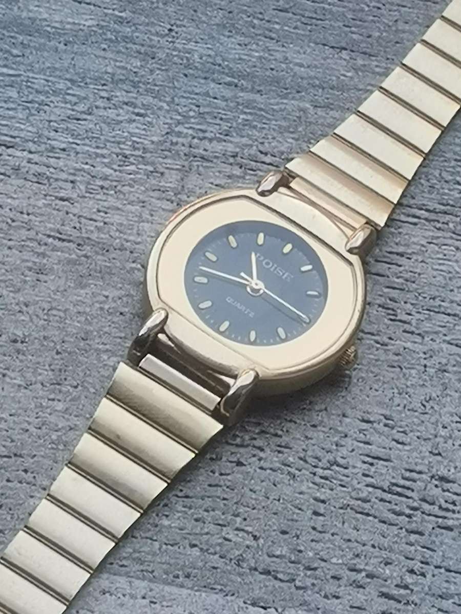 ELEGANT LADIES POISE GOLD WATCH IN EXCELLENT WORKING CONDITION