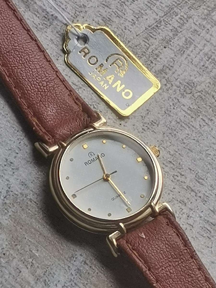 LADIES ROMANO GOLD PLATED WATCH IN EXCELLENT WORKING CONDITION
