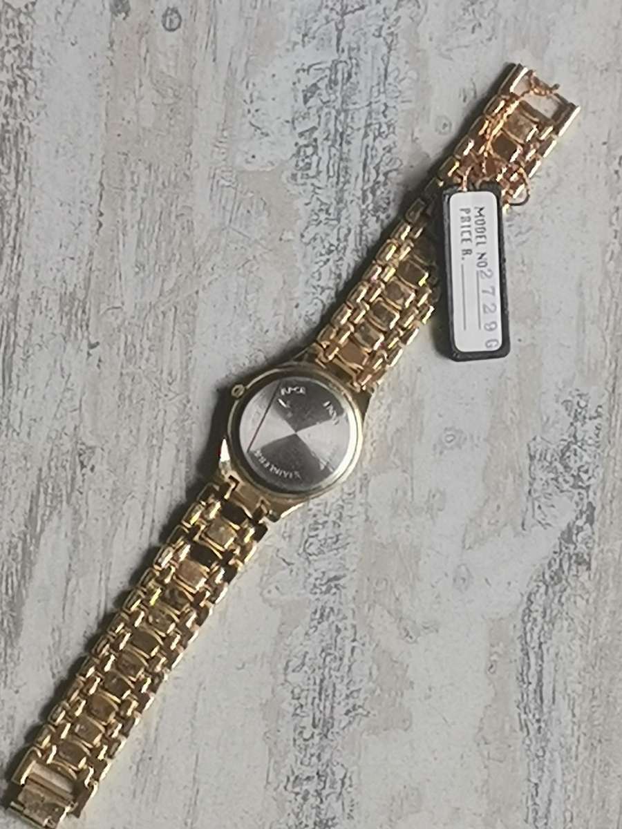 MENS VINTAGE GOLD PLATED SAKYNO WATCH IN EXCELLENT WORKING CONDITION