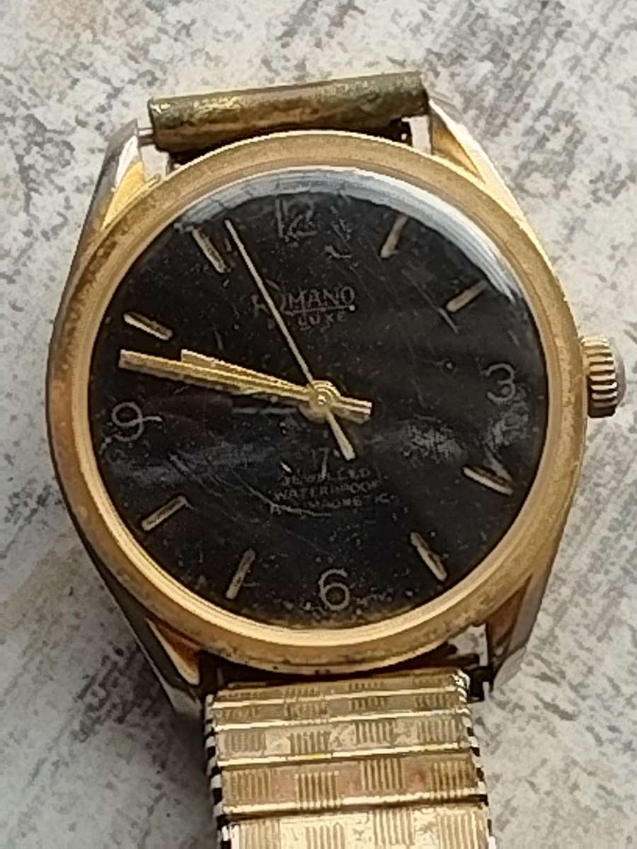 MENS VINTAGE WATCH COLLECTION FOR SPARES OR REPAIRS - BIDDING FOR ALL 10 WATCHES