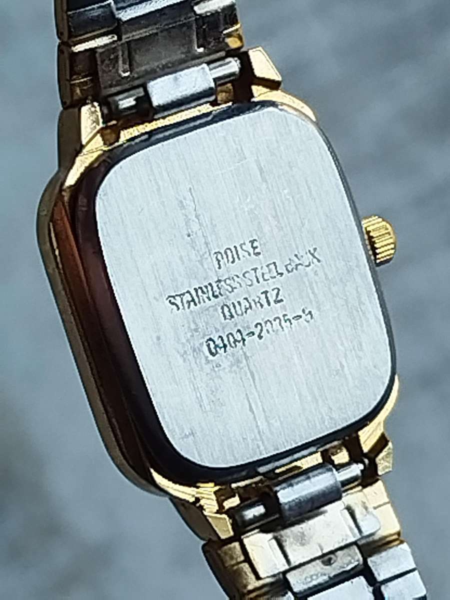 LADIES GOLD PLATED POISE WATCH IN EXCELLENT WORKING CONDITION