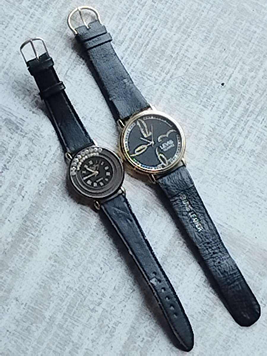LADIES WATCH SET BOTH IN EXCELLENT WORKING CONDITION - BIDDING FOR BOTH WATCHES