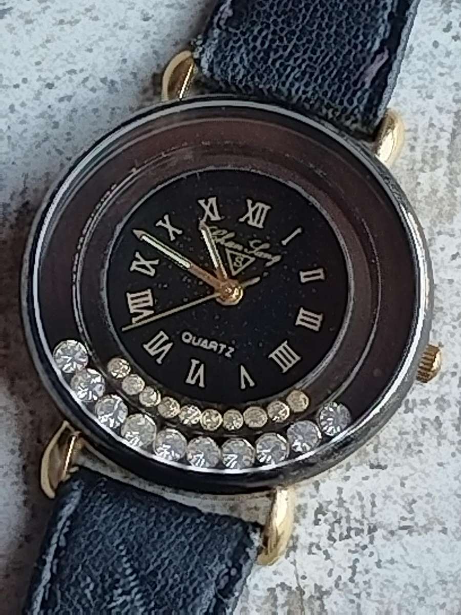 LADIES WATCH SET BOTH IN EXCELLENT WORKING CONDITION - BIDDING FOR BOTH WATCHES