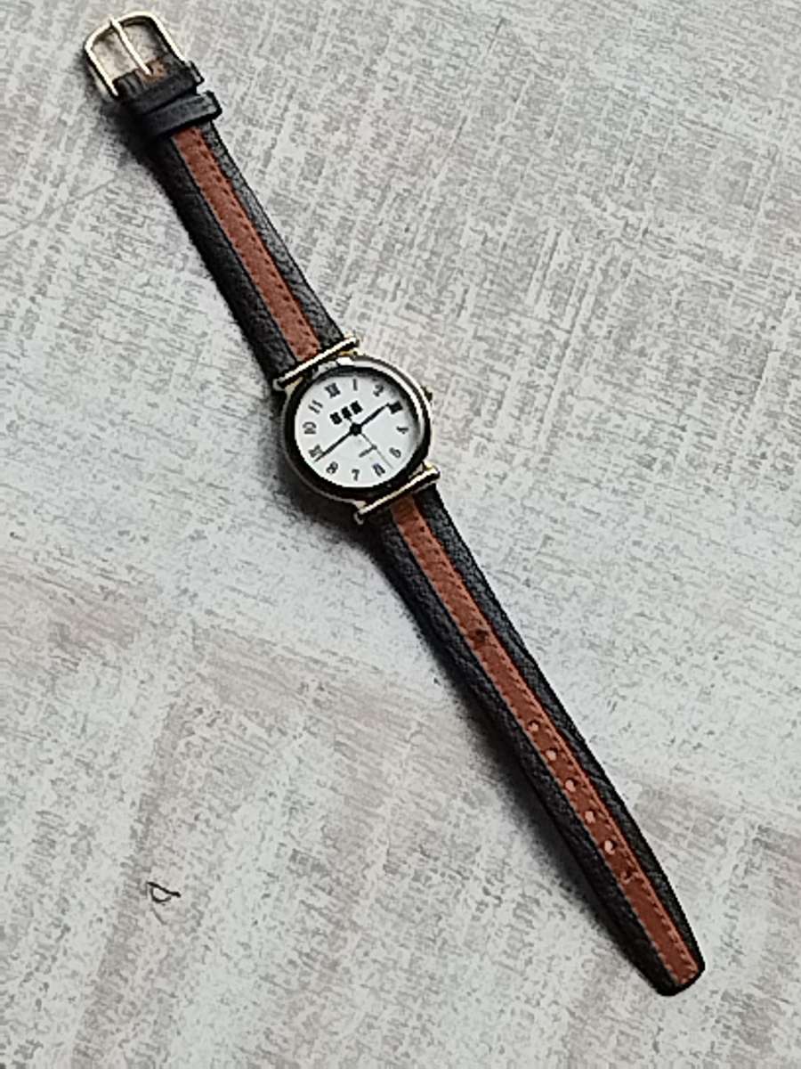 LADIES C.A.W. WATCH IN EXCELLENT WORKING CONDITION