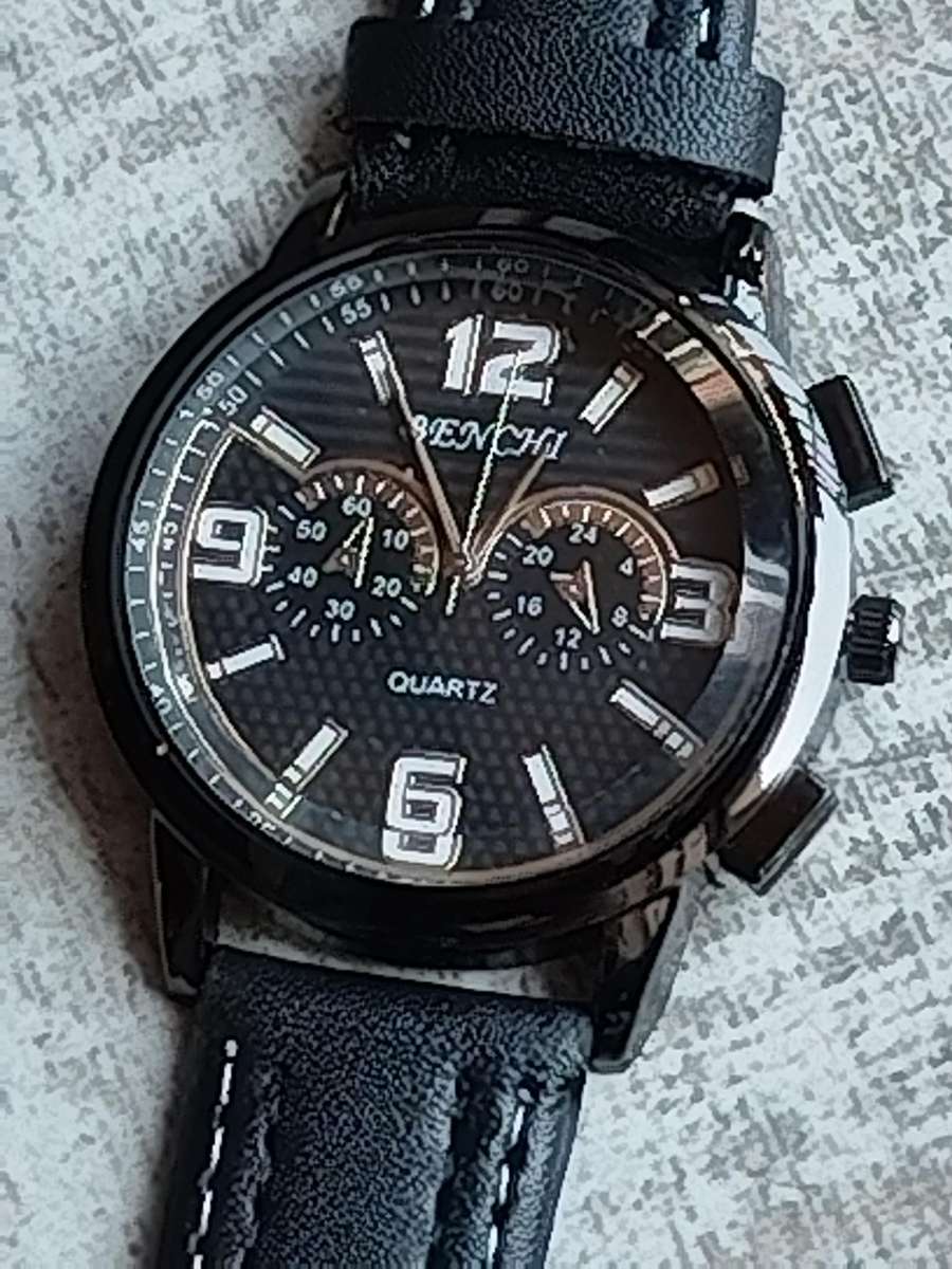 MENS BENCHI FASHION WATCH IN EXCELLENT WORKING CONDITION