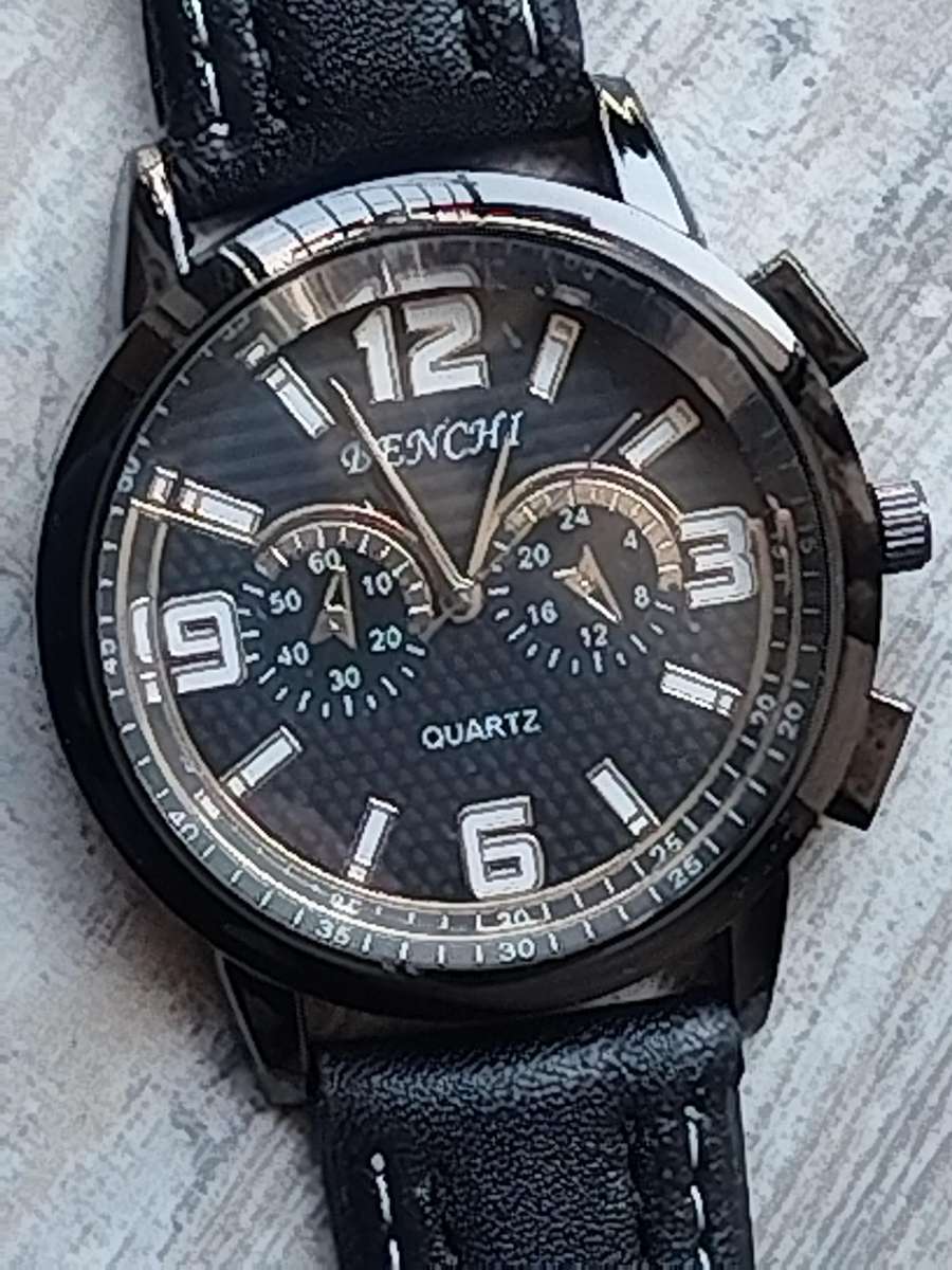 MENS BENCHI FASHION WATCH IN EXCELLENT WORKING CONDITION