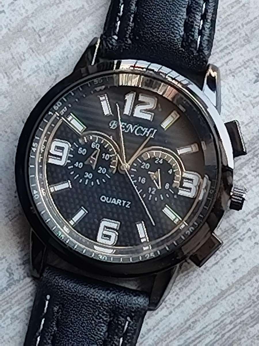 MENS BENCHI FASHION WATCH IN EXCELLENT WORKING CONDITION