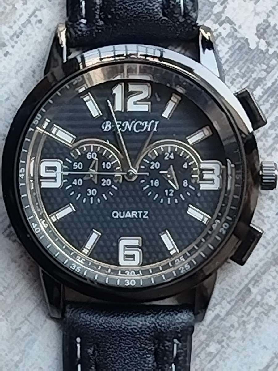 MENS BENCHI FASHION WATCH IN EXCELLENT WORKING CONDITION