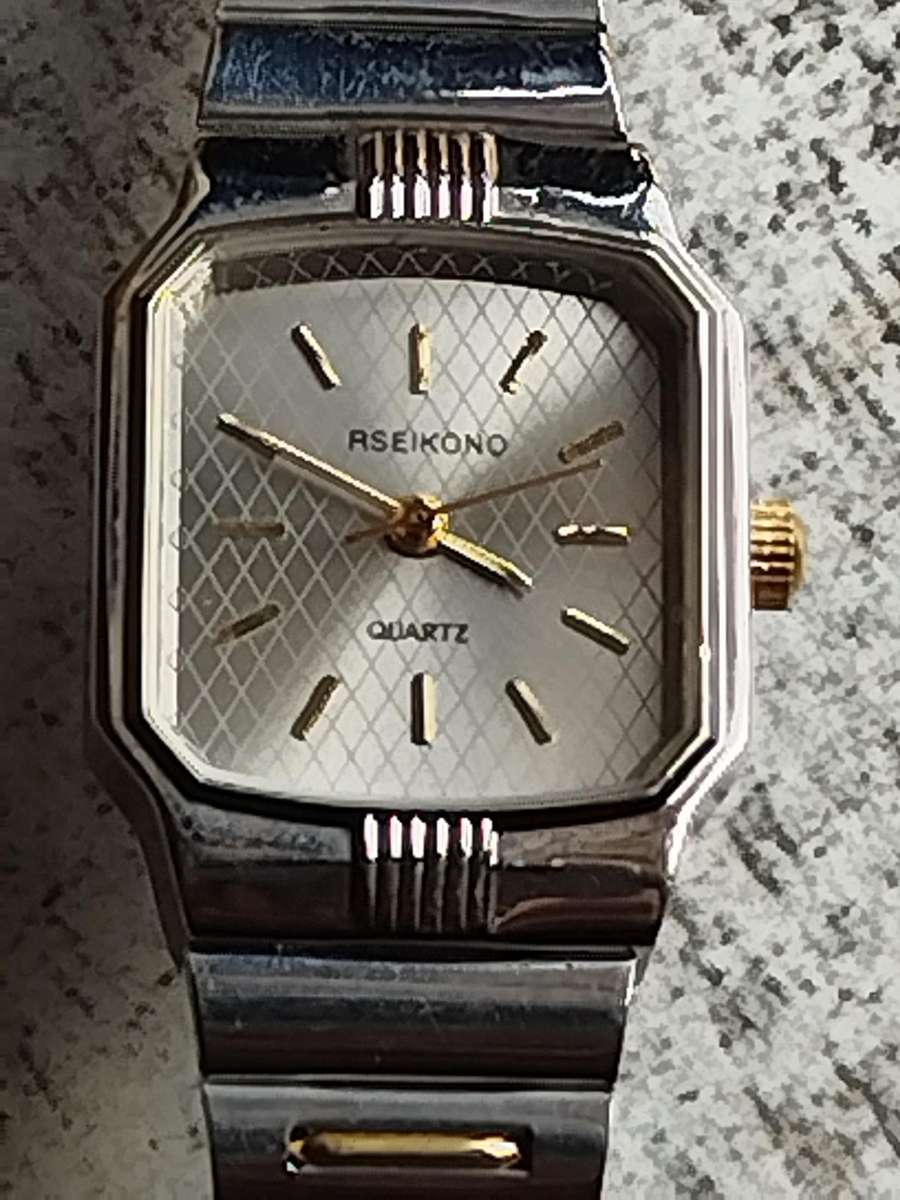 LADIES RSEIKONO STAINLESS STEEL WATCH IN EXCELLENT WORKING CONDITION