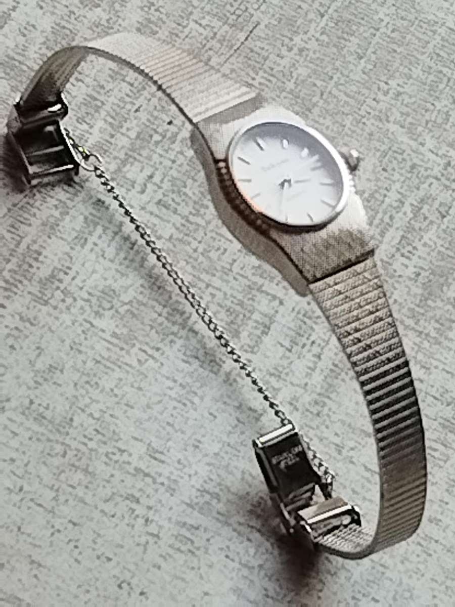 LADIES SAKYNO STAINLESS STEEL WATCH IN EXCELLENT WORKING CONDITION