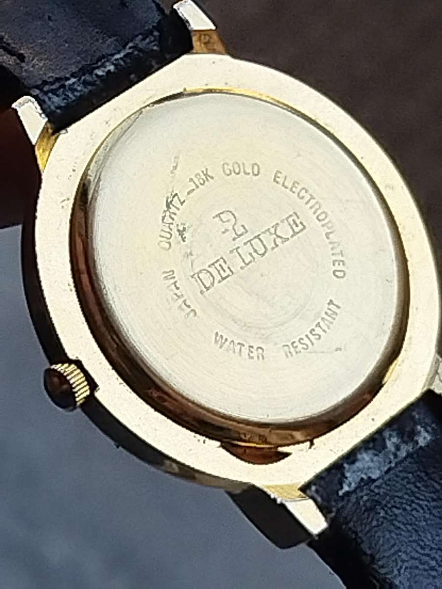 LADIES DE LUXE 18K GOLD PLATED WATCH IN EXCELLENT WORKING CONDITION