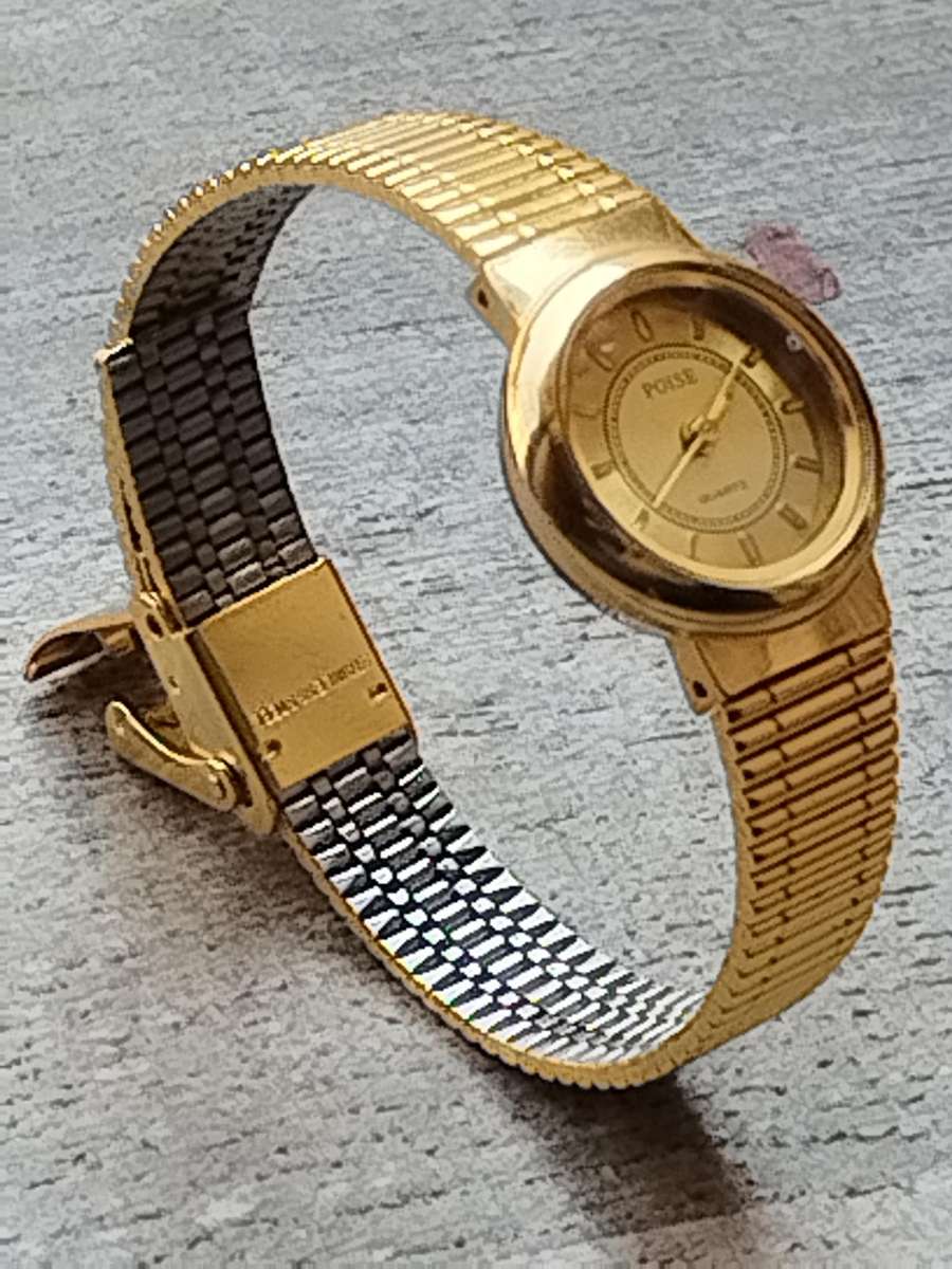 LADIES ALL GOLD POISE WATCH IN EXCELLENT WORKING CONDITION