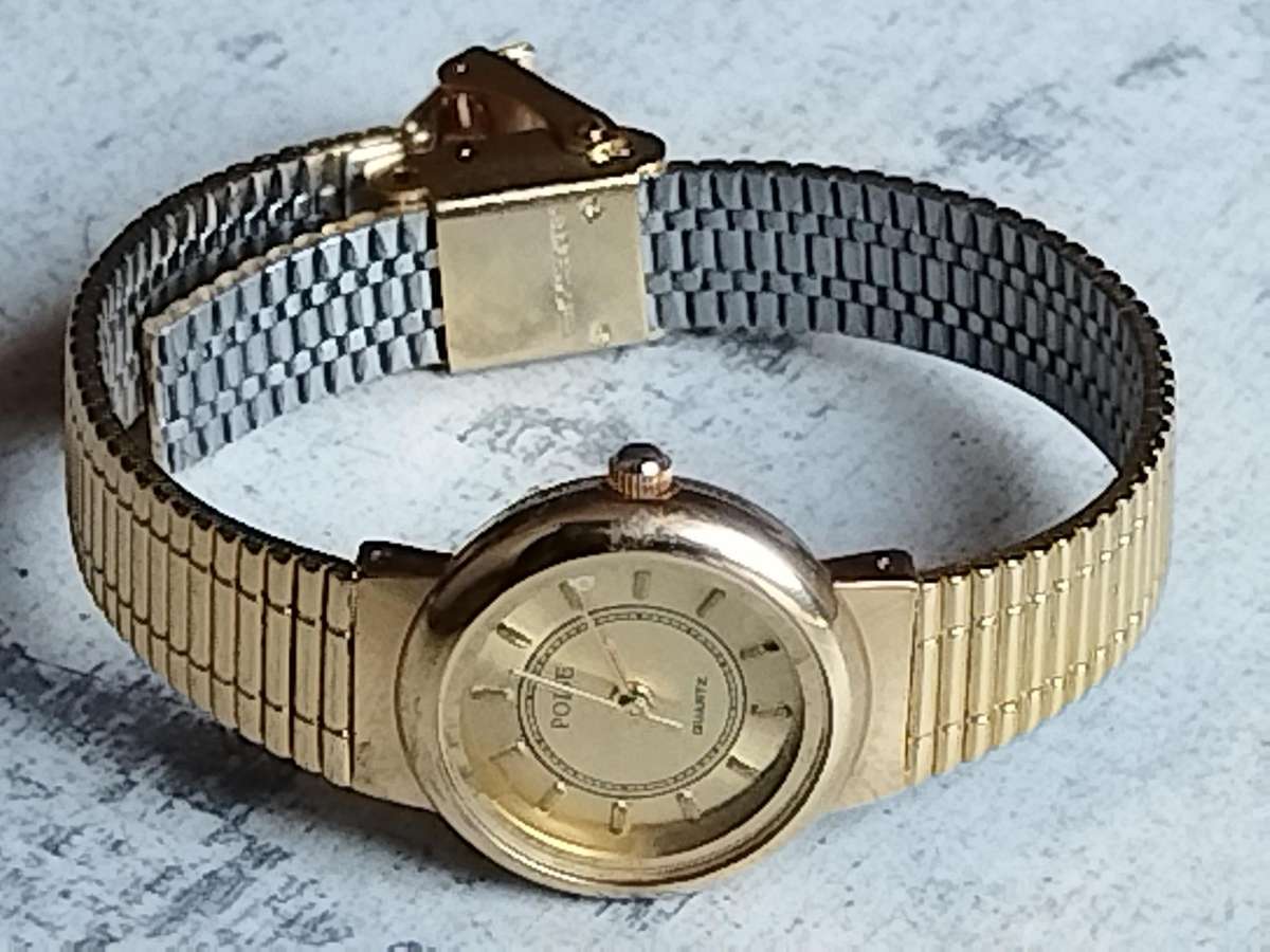 LADIES ALL GOLD POISE WATCH IN EXCELLENT WORKING CONDITION