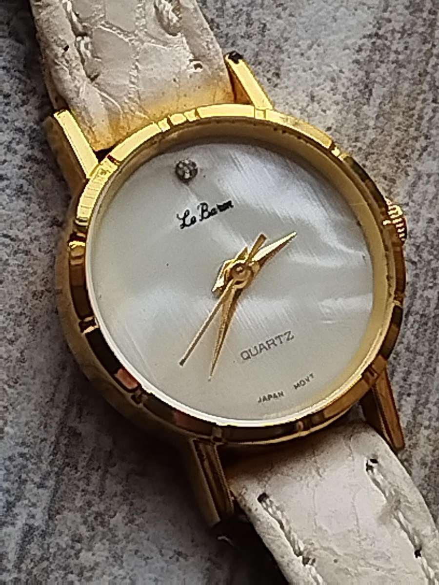 LADIES WATCH COLLECTION ALL IN EXCELLENT WORKING CONDITION - BIDDING FOR ALL 3 WATCHES