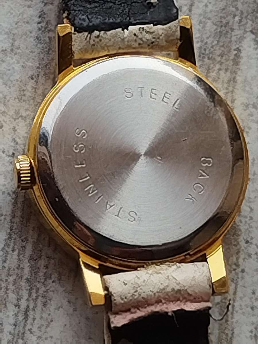 LADIES WATCH COLLECTION ALL IN EXCELLENT WORKING CONDITION - BIDDING FOR ALL 3 WATCHES