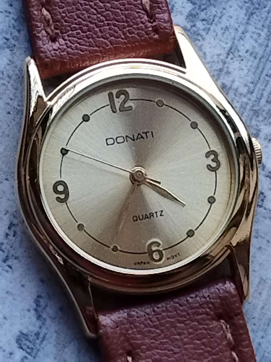 HIS AND HERS DONATI WATCH SET BOTH IN EXCELLENT WORKING CONDITION - BIDDING FOR BOTH
