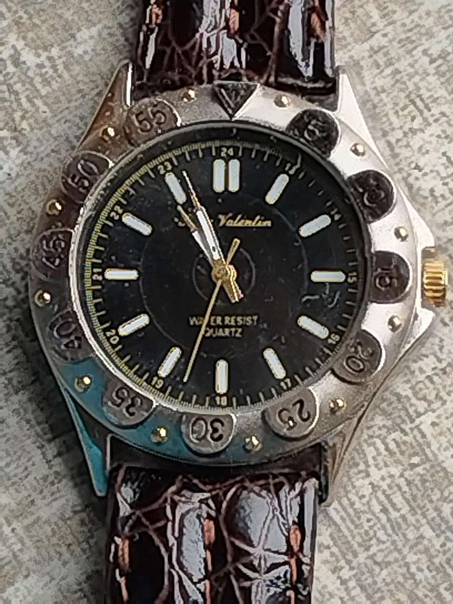 MENS RENE VALENTIN WATCH WITH ROTATING BEZEL IN EXCELLENT WORKING CONDITION