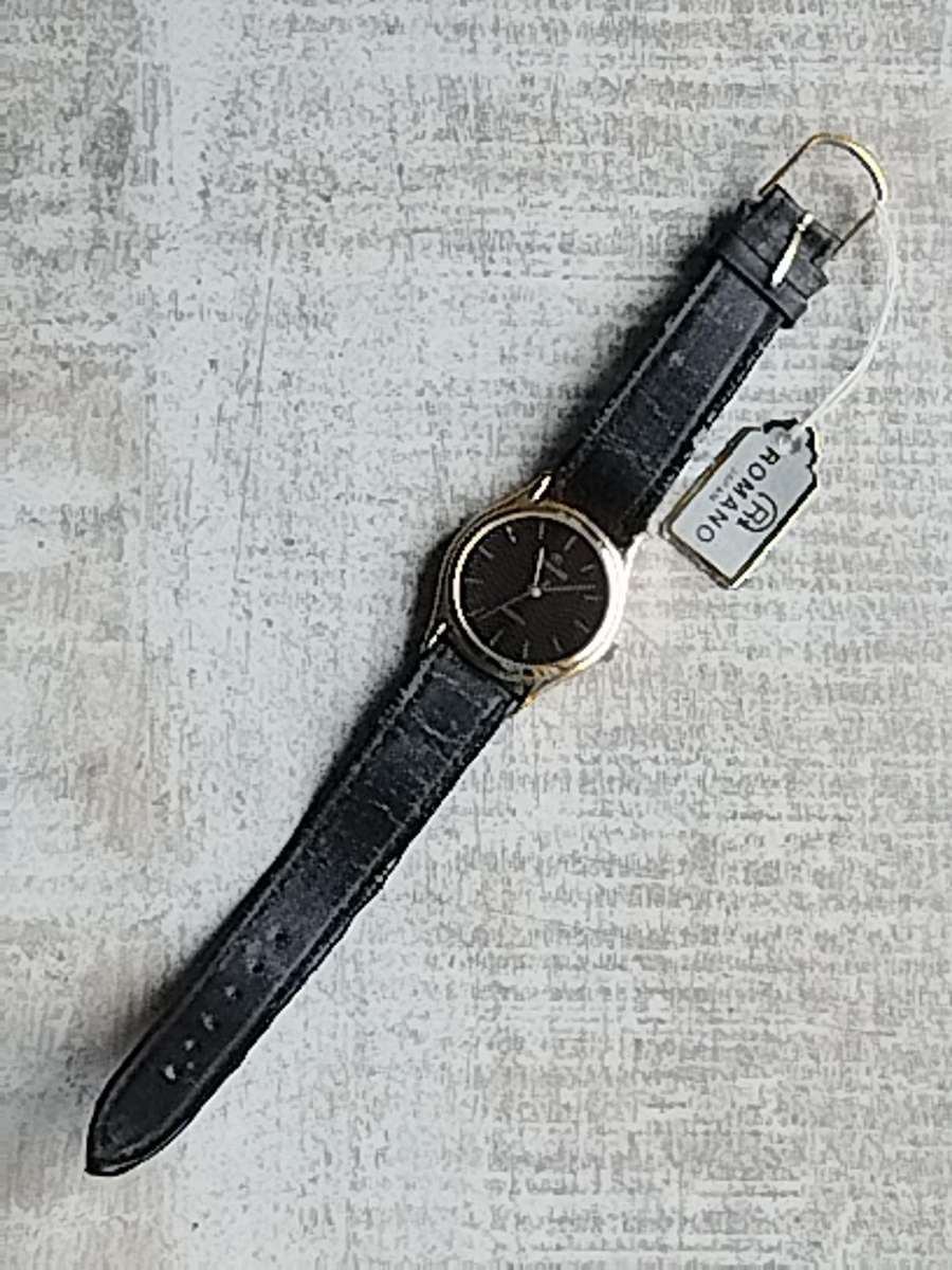 LADIES ROMANO GOLD PLATED WATCH IN EXCELLENT WORKING CONDITION