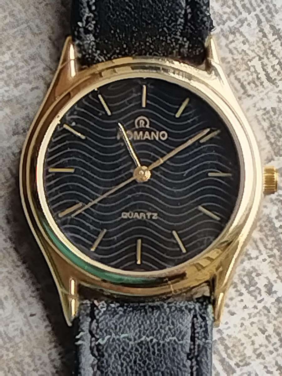 LADIES ROMANO GOLD PLATED WATCH IN EXCELLENT WORKING CONDITION