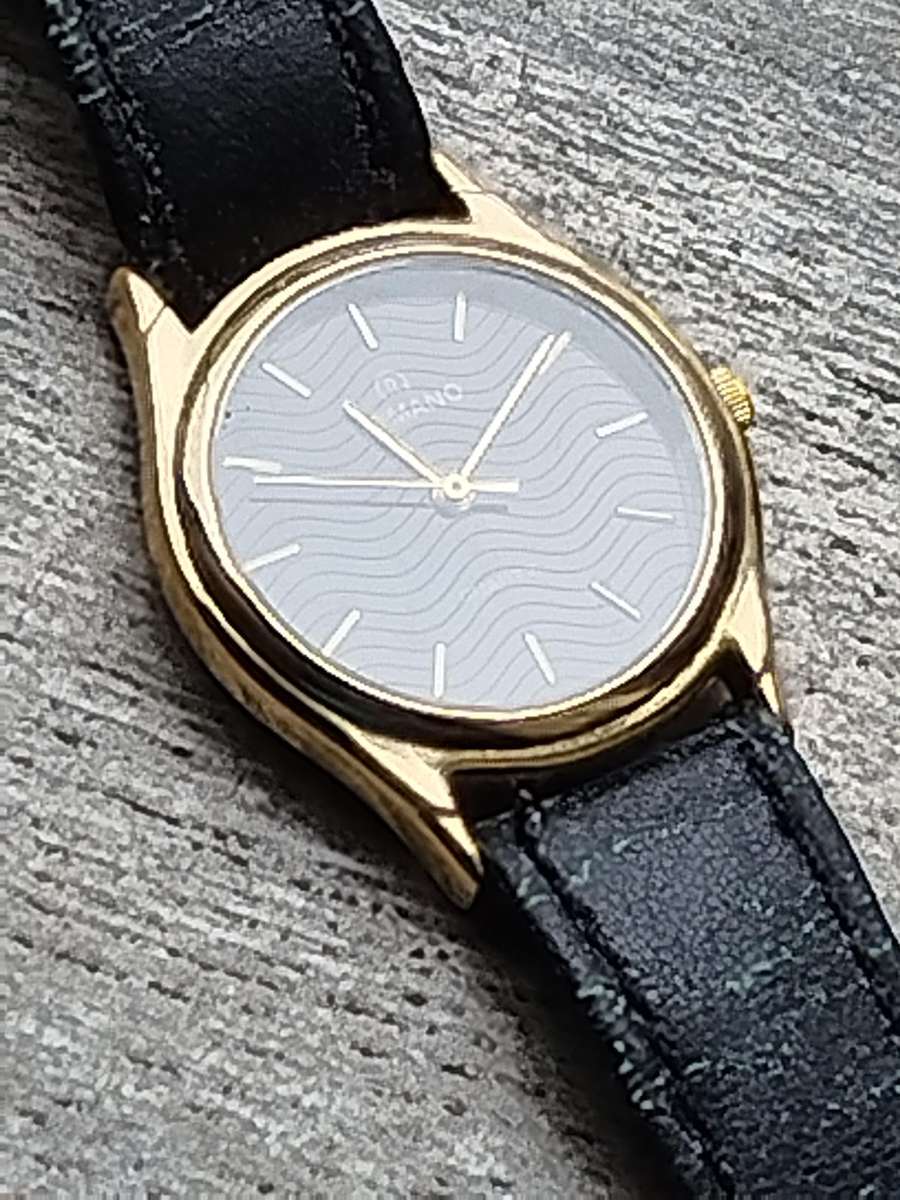 LADIES ROMANO GOLD PLATED WATCH IN EXCELLENT WORKING CONDITION