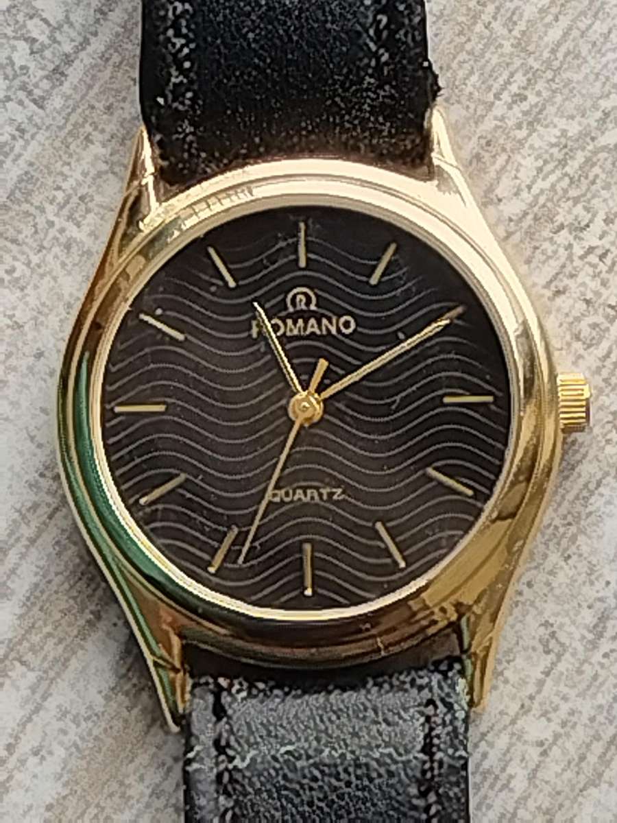 LADIES ROMANO GOLD PLATED WATCH IN EXCELLENT WORKING CONDITION