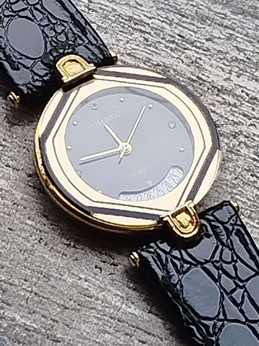 ELEGANT LADIES ROMARIO 18K GOLD ELECTROPLATED WATCH IN EXCELLENT WORKING CONDITION