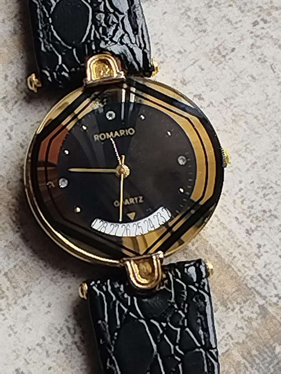 ELEGANT LADIES ROMARIO 18K GOLD ELECTROPLATED WATCH IN EXCELLENT WORKING CONDITION